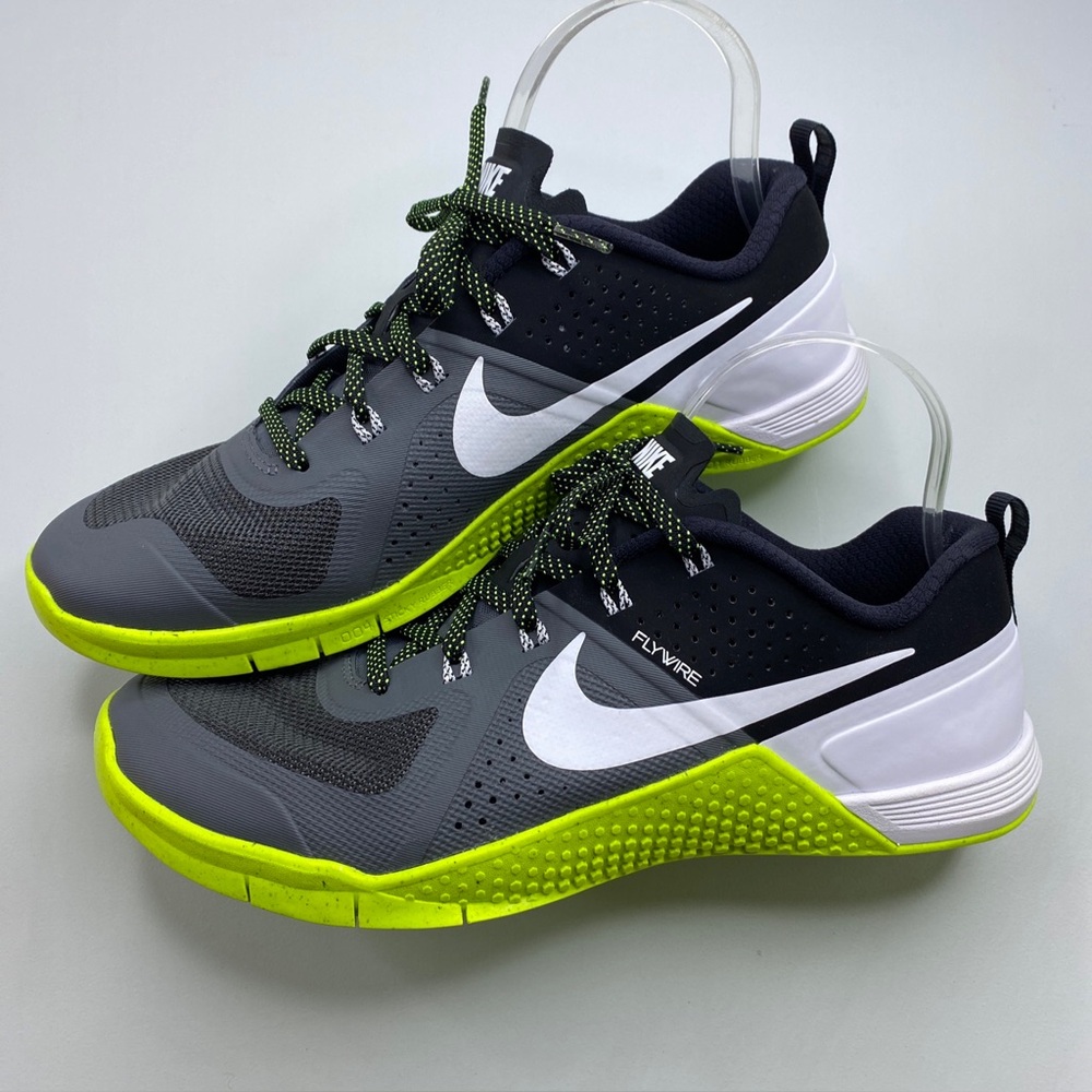Nike Metcon 1 OG Sneakers Men’s Size 9.5 Dark Grey Volt Black White FQ1854-003